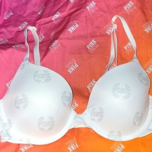 VS Pink Lightly Lined Wear Everywhere T-shirt Bra